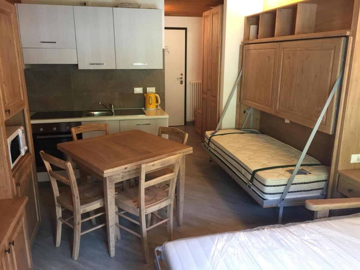 菲力克住宿酒店 格雷索拉特里尼泰 外观 照片